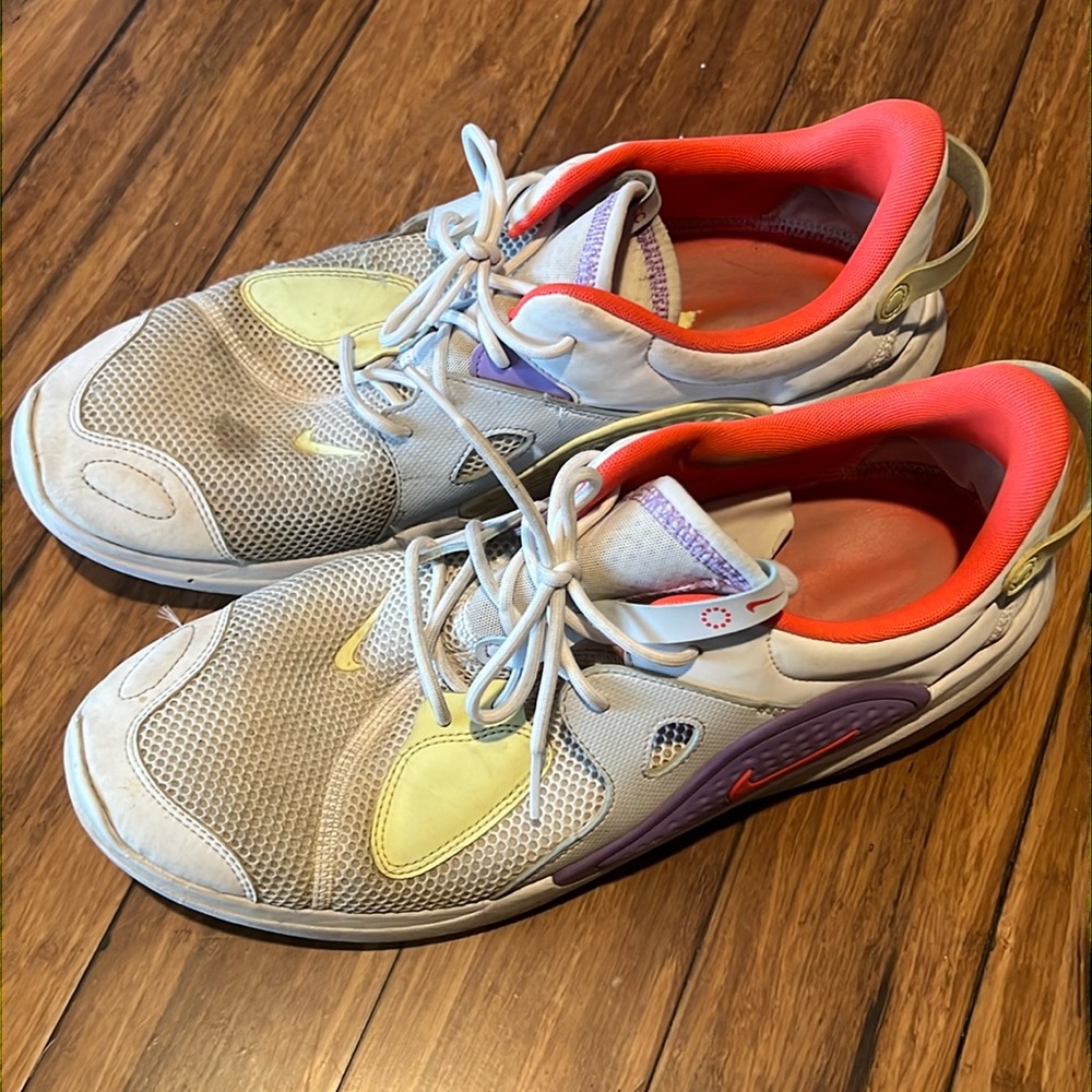 NIKE RUNNING SIZE 13